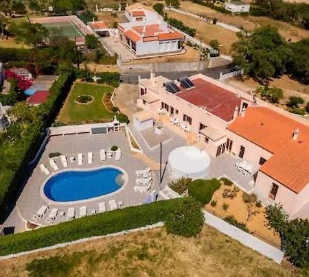 Barnabe - Ideal For Families Апартаменты Албуфейра